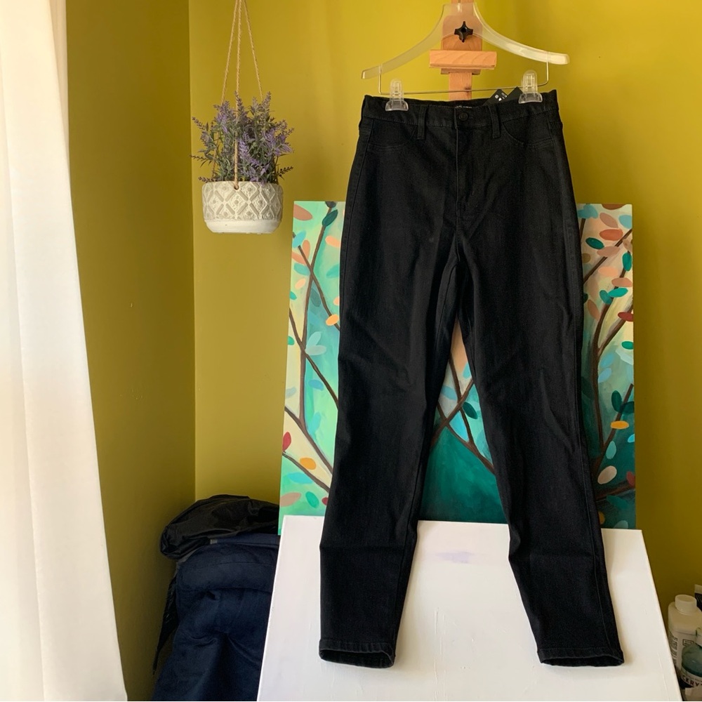 Fashion Nova Classic Black Straight Jeans